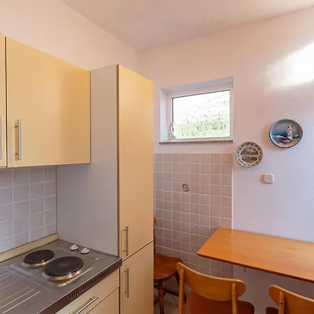 Tinka, No 8 Lejlighed Starigrad Paklenica